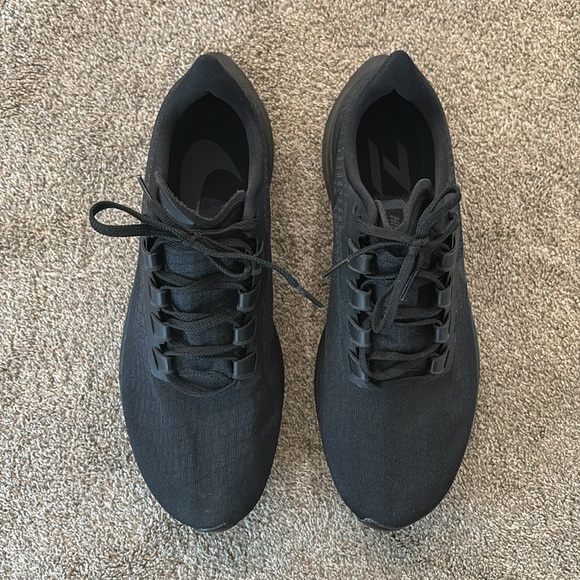 Nike Zoom Pegasus 37 Shoes - Picture 3 of 6